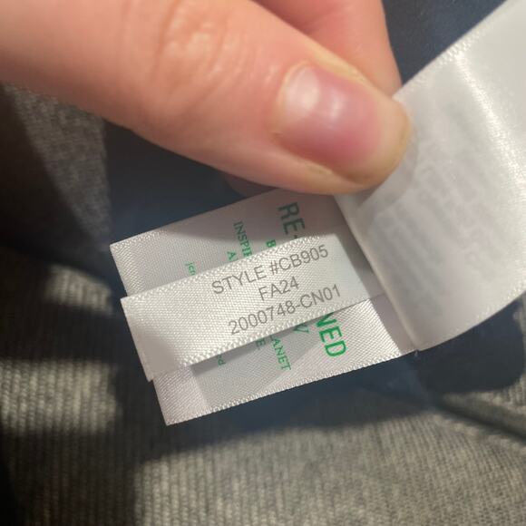 j.crew Perfect cashmere crewneck sweater - Picture 7 of 10